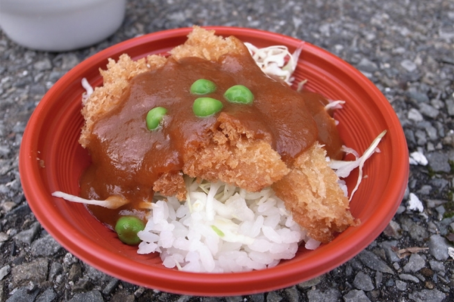 デミカツ丼（岡山県岡山市）